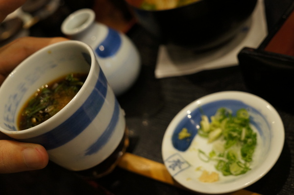 稻庭養助饂飩專門店:(胖樺食記)台北市松江路超級好吃的烏龍麵「稻庭養助饂飩專門店」。雪白如絲綢般的麵條讓人一秒到日本。