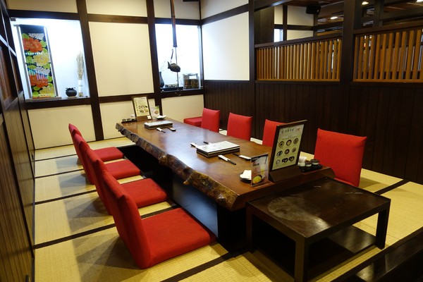 稻庭養助饂飩專門店(松江店):(胖樺食記)台北松江路美食,如絲綢般細緻讓人陶醉的烏龍麵:「稻庭養助饂飩專門店(松江店) 」