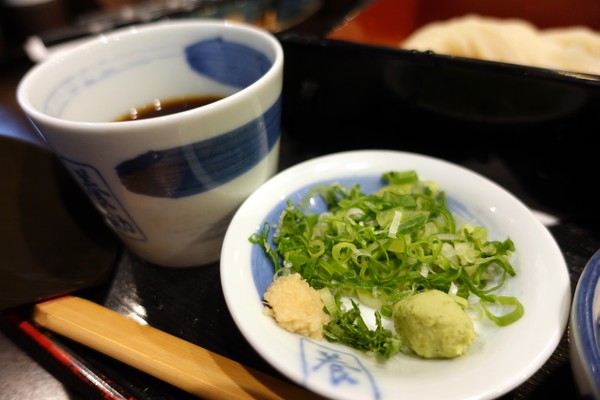 稻庭養助饂飩專門店(松江店):(胖樺食記)台北松江路美食,如絲綢般細緻讓人陶醉的烏龍麵:「稻庭養助饂飩專門店(松江店) 」