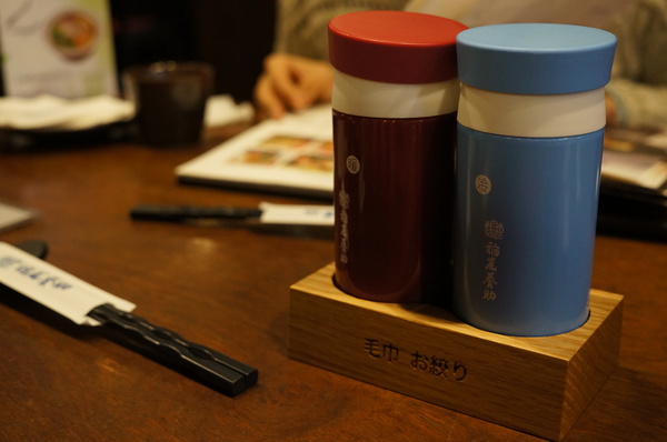 稻庭養助饂飩專門店:(胖樺食記)台北市松江路超級好吃的烏龍麵「稻庭養助饂飩專門店」。雪白如絲綢般的麵條讓人一秒到日本。