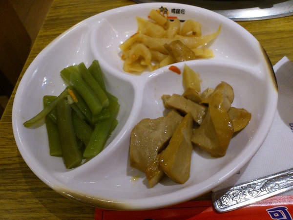 可瑞安韓式料理銅盤烤肉店(中友店)：韓流來襲~~可瑞安韓式銅盤烤肉