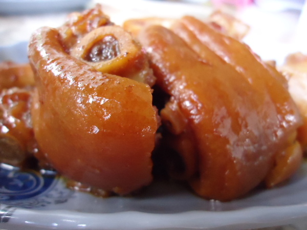 阿嬤紹興豬腳飯：阿嬤紹興豬腳飯