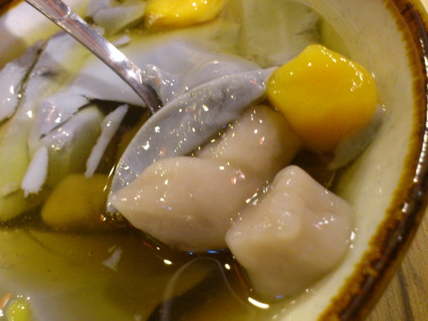 統元豆花(沙鹿特許加盟店):世界末日後之我還活著!那就吃吃湯圓吧~~統元豆花