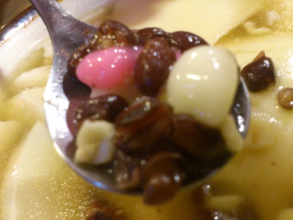 統元豆花(沙鹿特許加盟店):世界末日後之我還活著!那就吃吃湯圓吧~~統元豆花