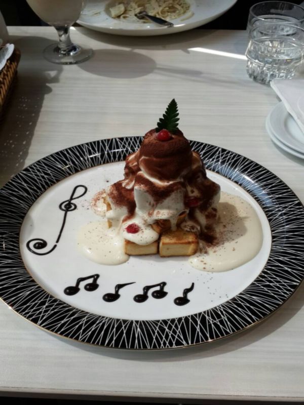 Perfume Dance 跳舞香水(ATT店)：【羽諾食記】台北信義 跳舞香水