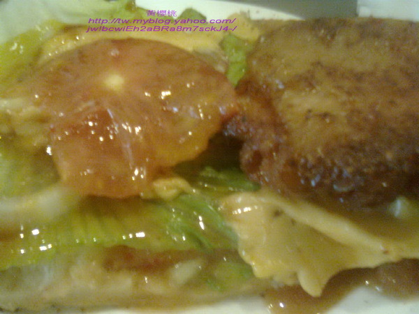 RABBIT'S CASTLE 兔子的城堡美式餐廳：(高雄大社區)兔子的城堡美式餐廳