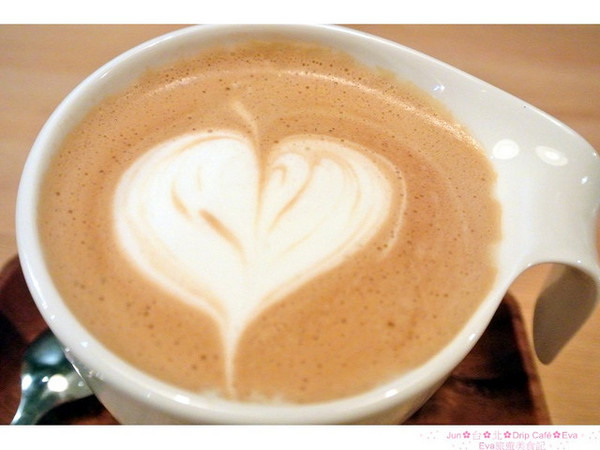 Drip Cafe 好滴：【食記】oO。。台北　Drip Cafe（好滴咖啡）　風糜美國紐約的新式甜點，在台灣就可以吃的到啦～香酥內軟，回訪率１００！。o○。