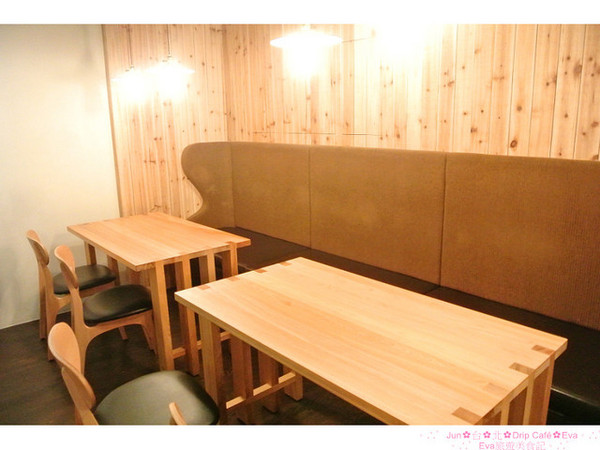 Drip Cafe 好滴：【食記】oO。。台北　Drip Cafe（好滴咖啡）　風糜美國紐約的新式甜點，在台灣就可以吃的到啦～香酥內軟，回訪率１００！。o○。