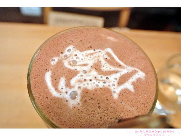 Drip Cafe 好滴：【食記】oO。。台北　Drip Cafe（好滴咖啡）　風糜美國紐約的新式甜點，在台灣就可以吃的到啦～香酥內軟，回訪率１００！。o○。
