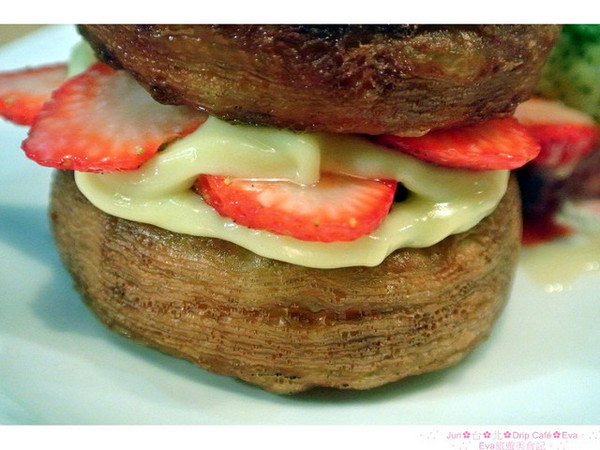 Drip Cafe 好滴：【食記】oO。。台北　Drip Cafe（好滴咖啡）　風糜美國紐約的新式甜點，在台灣就可以吃的到啦～香酥內軟，回訪率１００！。o○。