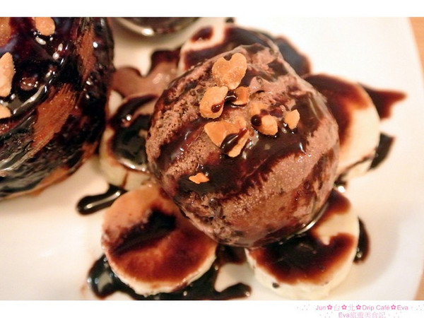 Drip Cafe 好滴：【食記】oO。。台北　Drip Cafe（好滴咖啡）　風糜美國紐約的新式甜點，在台灣就可以吃的到啦～香酥內軟，回訪率１００！。o○。