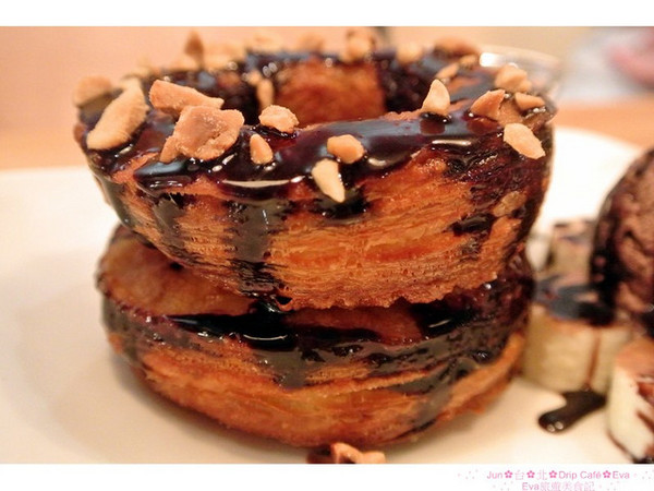 Drip Cafe 好滴：【食記】oO。。台北　Drip Cafe（好滴咖啡）　風糜美國紐約的新式甜點，在台灣就可以吃的到啦～香酥內軟，回訪率１００！。o○。