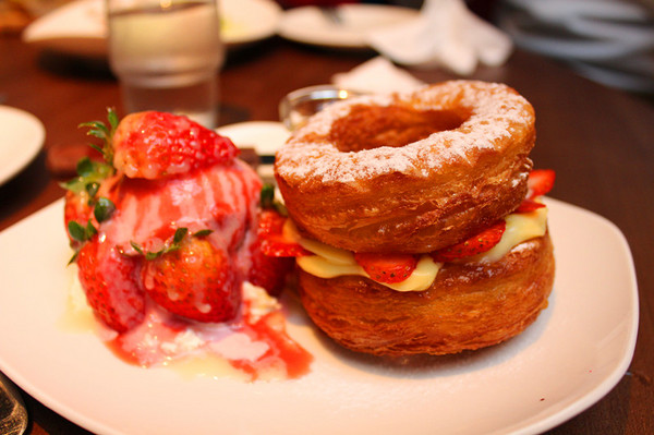 Drip Cafe 好滴：[台北] 好滴可拿滋X牛肉起司 = 美好的一天