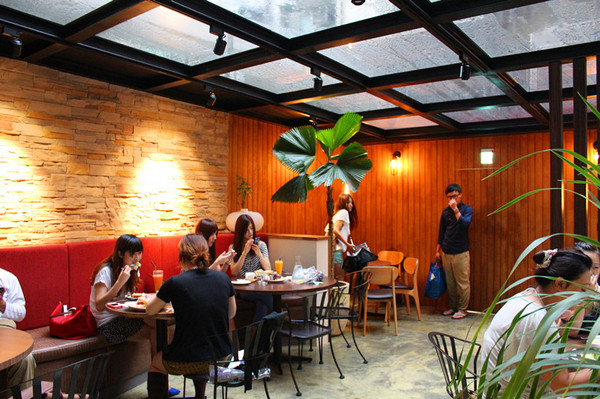 Drip Cafe 好滴：[台北] 好滴可拿滋X牛肉起司 = 美好的一天