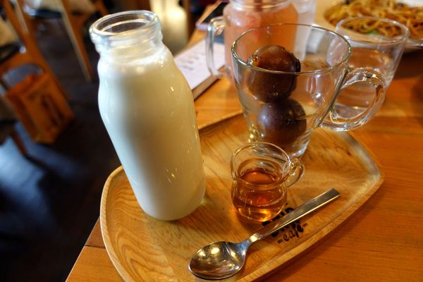 Drip Cafe 好滴：(胖樺食記)甜點及飲料會將人制約的「好滴咖啡」。冷熱交織的可拿滋讓人念茲在茲無法忘懷