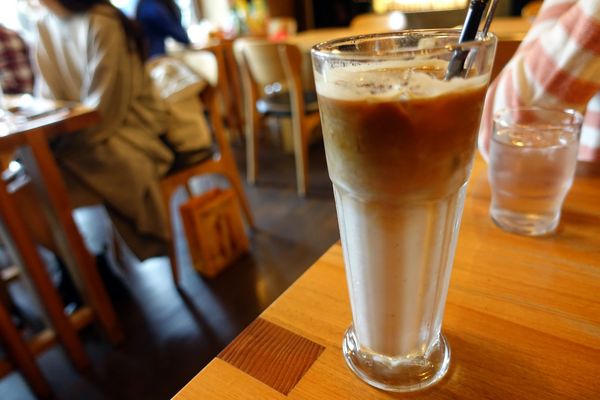 Drip Cafe 好滴：(胖樺食記)甜點及飲料會將人制約的「好滴咖啡」。冷熱交織的可拿滋讓人念茲在茲無法忘懷