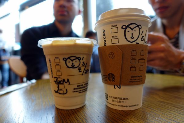 Drip Cafe 好滴：(胖樺食記)甜點及飲料會將人制約的「好滴咖啡」。冷熱交織的可拿滋讓人念茲在茲無法忘懷