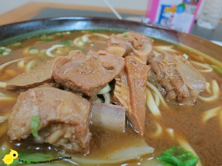 【宜蘭】大成羊排麵‧牛肉麵-宜蘭火車站必吃美食-羊排麵