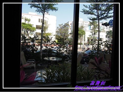 左腳右腳自由庭園休閒館(自由店)：(高雄左營區)高雄按摩~左腳右腳自由庭園休閒館(自由店)