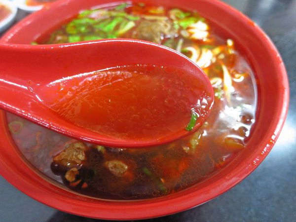 【新竹美食】莊記牛肉麵-超人氣排隊美食