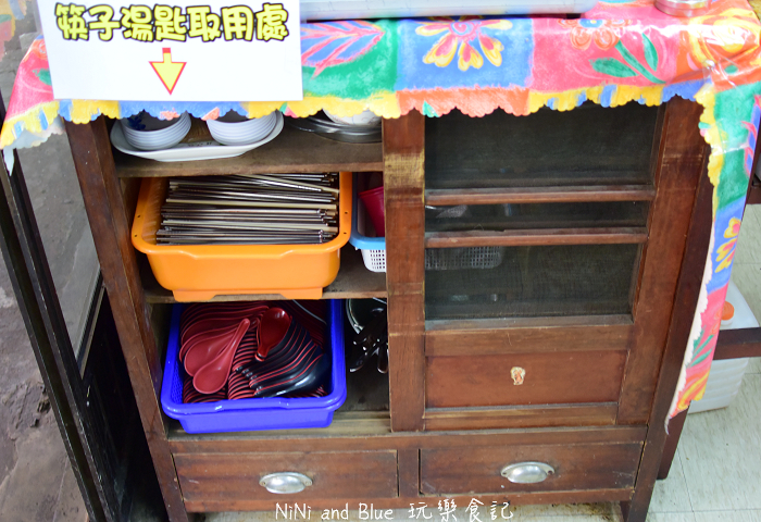 新竹老五鹹粥波霸滷肉飯07