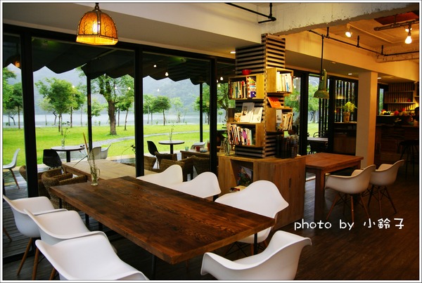天ㄟ咖啡:宜蘭梅花湖畔「天ㄟ咖啡」享受片刻的寧靜