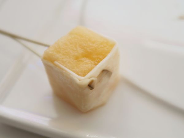 舒果新米蘭蔬食(台北南京東店)：台北 捷運松江南京站~舒果 高CP值王品素食套餐