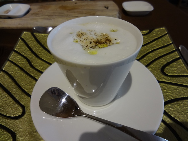 犇 和牛館：犇 和牛館 (三館) - 黑鑄鐵牛排雙重奏