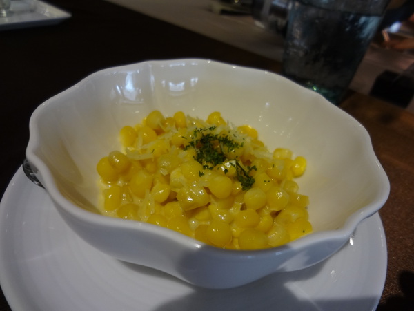 犇 和牛館：犇 和牛館 (三館) - 黑鑄鐵牛排雙重奏