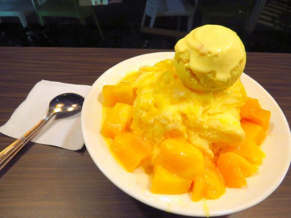 西門町芒果冰:名聲響亮口味普通的芒果冰【台北/西門町芒果冰】