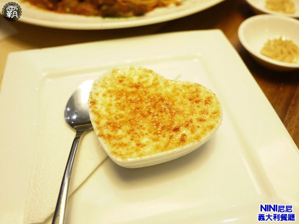 尼尼義大利餐廳(台茂店)：NINI尼尼義大利餐廳，份量很大，辣味牛肉番茄義大利麵有辣有勁！