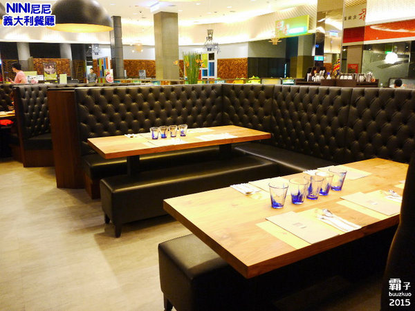 尼尼義大利餐廳(台茂店)：NINI尼尼義大利餐廳，份量很大，辣味牛肉番茄義大利麵有辣有勁！