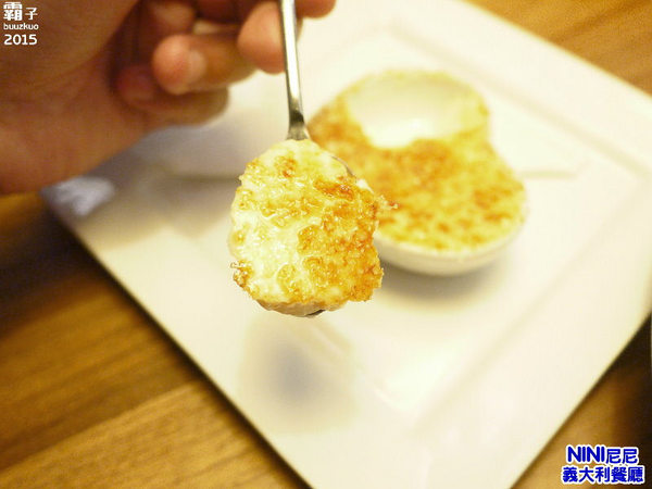 尼尼義大利餐廳(台茂店)：NINI尼尼義大利餐廳，份量很大，辣味牛肉番茄義大利麵有辣有勁！