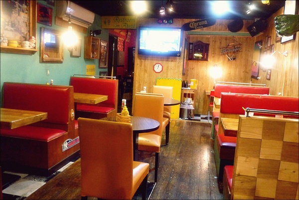 My Place -Burgers & Pastas 美式餐廳:【My Place -Burgers & Pastas】一家美國廚師開的道地美式餐廳,閃亮亮的起司香呀!