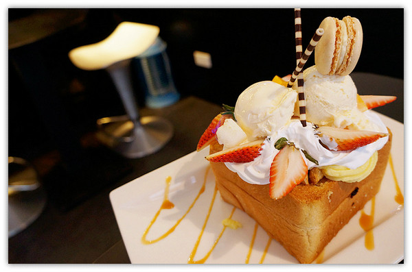 咖啡因館(二館):永安市場站♬私藏捷運巷弄時尚咖啡廳,中永和美味輕食、鬆餅供應 咖啡因二館