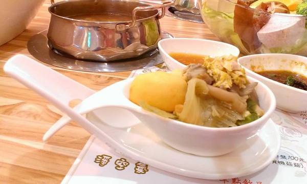 8鮮屋健康鍋物料理：美味營養高CP值餐廳(在充斥毒物的時代，有良心又美味的店是覓食的首選)