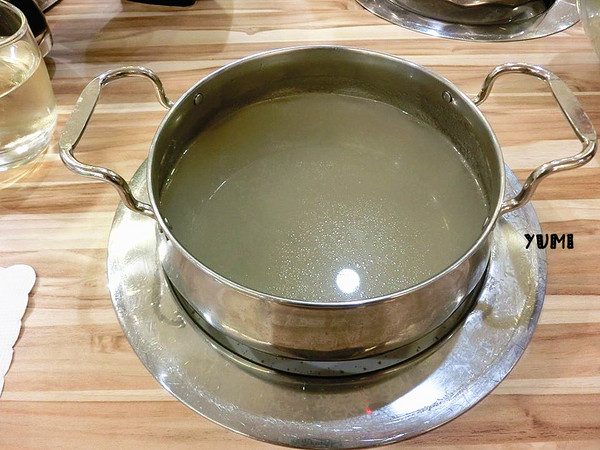 8鮮屋健康鍋物料理: 【口碑券§第71彈】拒黑心!護食安!為人民健康把關的美味小火鍋@8鮮屋健康鍋物料理