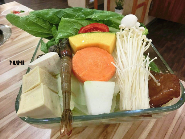 8鮮屋健康鍋物料理: 【口碑券§第71彈】拒黑心!護食安!為人民健康把關的美味小火鍋@8鮮屋健康鍋物料理