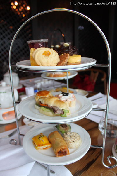 秋紅谷廣場：偶像劇『 親愛的，我愛上別人了』✪台中景點✪拍拍走~102.10.08更新