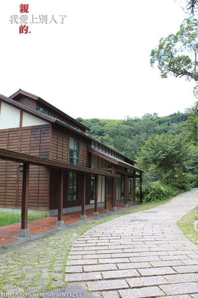 秋紅谷廣場：偶像劇『 親愛的，我愛上別人了』✪台中景點✪拍拍走~102.10.08更新