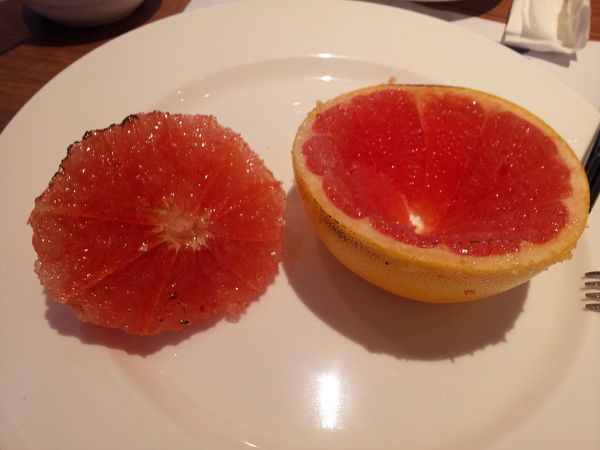 漢來海港自助餐廳:【台中廣三SOGO】漢來海港自助餐廳 下午茶 買餐券還挺划算的!