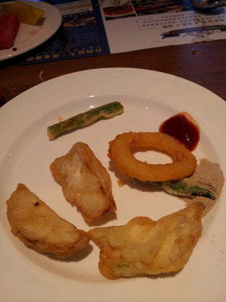 漢來海港自助餐廳:【台中廣三SOGO】漢來海港自助餐廳 下午茶 買餐券還挺划算的!