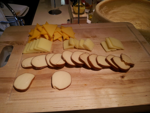 漢來海港自助餐廳:【台中廣三SOGO】漢來海港自助餐廳 下午茶 買餐券還挺划算的!