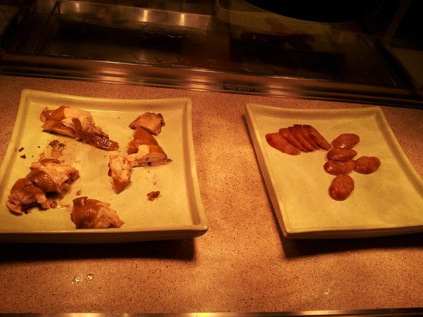 漢來海港自助餐廳:【台中廣三SOGO】漢來海港自助餐廳 下午茶 買餐券還挺划算的!