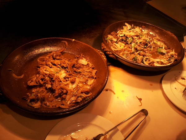 漢來海港自助餐廳:【台中廣三SOGO】漢來海港自助餐廳 下午茶 買餐券還挺划算的!