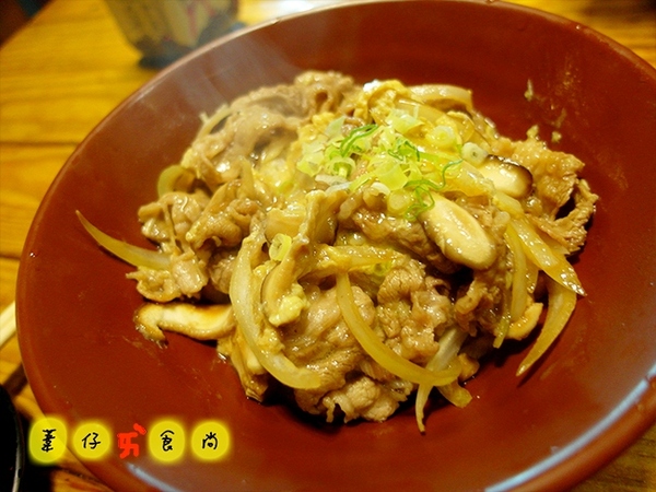 阿國海鮮燒烤小鋪:大半夜美食之超juicy骰子牛藏在居酒屋裡