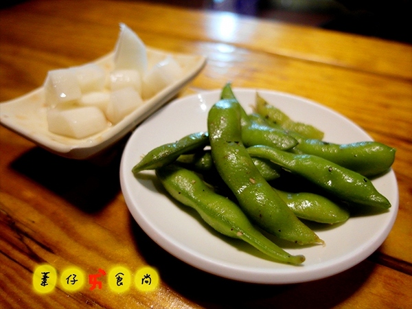 阿國海鮮燒烤小鋪:大半夜美食之超juicy骰子牛藏在居酒屋裡