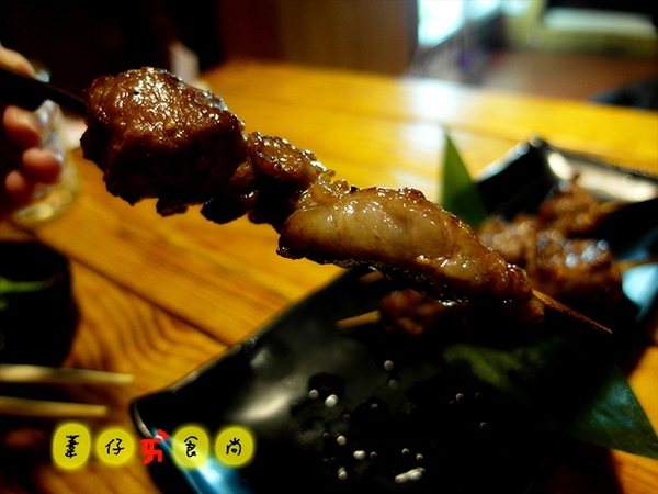 阿國海鮮燒烤小鋪:大半夜美食之超juicy骰子牛藏在居酒屋裡