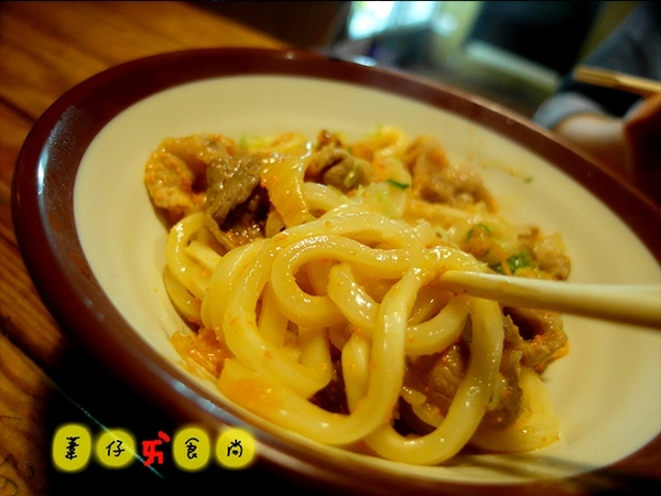 阿國海鮮燒烤小鋪:大半夜美食之超juicy骰子牛藏在居酒屋裡