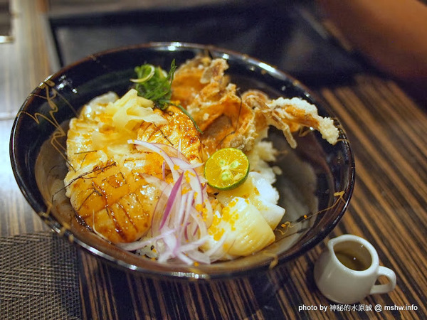 Huku幸福食尚創作料理:【食記】台中哪裡好吃-HuKu幸福時尚創作料理@西區BRT中正國小 : 下一站,Huku~讓人洋溢於幸福中的貓頭鷹主題餐廳!